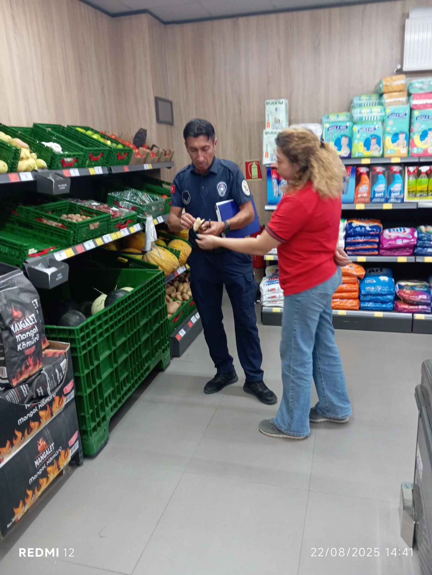 FİLYOS'TA MARKET VE KASAPLARA SIKI DENETİM 