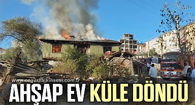 Ahşap ev küle döndü