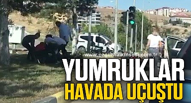 Motosiklet sürücülerinin kavgası kamerada