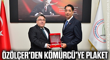 Özölçer'den Kömürcü'ye Plaket