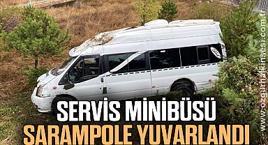Servis minibüsü şarampole yuvarlandı