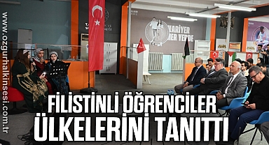 Filistinli Öğrenciler Ülkelerini Tanıttı