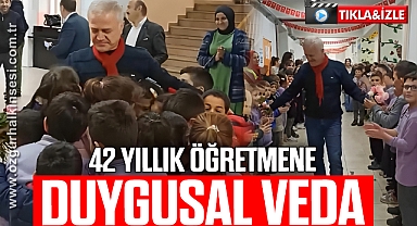 42 YILLIK ÖĞRETMENE DUYGUSAL VEDA