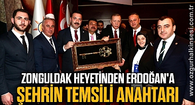 Erdoğan'a Şehrin Temsili Anahtarını Takdim Ettiler