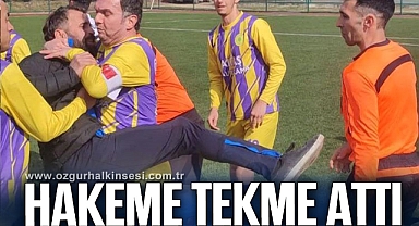 Kırmızı kart gören yedek oyuncu hakeme tekme attı