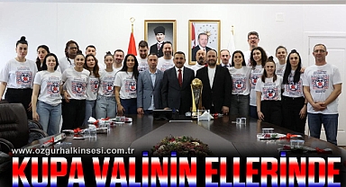 Kupa Valinin Ellerinde