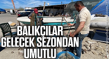 Av sezonu sona erdi, balıkçılar teknelerini onarmaya başladı