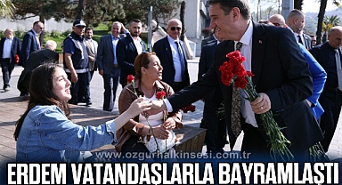 ERDEM VATANDAŞLARLA BAYRAMLAŞTI