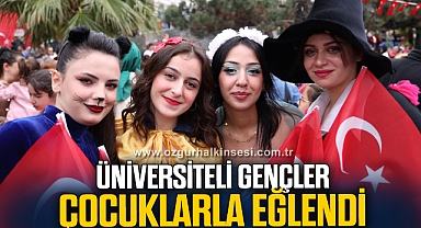 ÜNİVERSİTELİ GENÇLER ÇOCUKLARLA EĞLENDİ