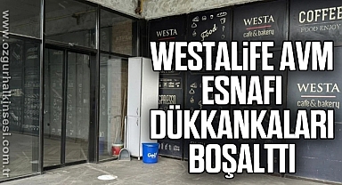 Westalife AVM esnafı dükkankaları boşalttı