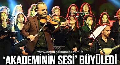 “Akademinin Sesi Korosu”nun Verdiği Konser Büyük Beğeni Topladı