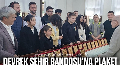 Devrek Şehir Bandosu'na plaket