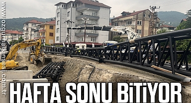 Sel felaketinde yıkılan asma köprünün yerine yeni köprü kuruluyor