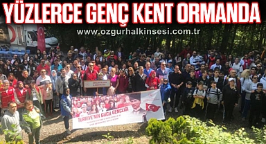 YÜZLERCE GENÇ KENT ORMANDA
