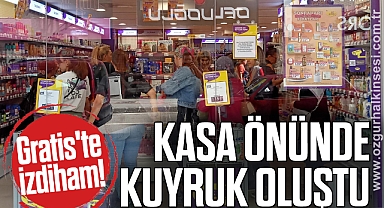 KASA ÖNÜNDE KUYRUK OLUŞTU