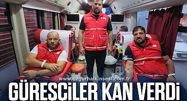 Milli güreşçiler, genç sporcularla buluşup kan bağışladı