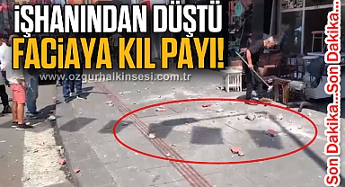 Vakıf İşhanı'ndan taş düştü
