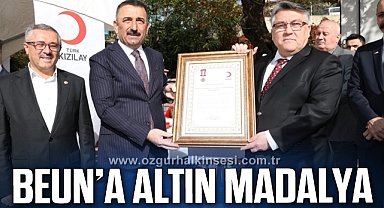 BEUN’a Altın Madalya ve Plaket