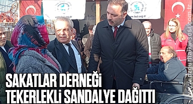 Sakatlar Derneği tekerlekli sandalye dağıttı