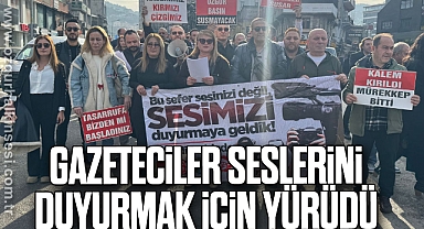 Gazeteciler seslerini duyurmak için yürüdü