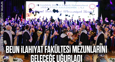 BEUN İlahiyat Fakültesi Mezunlarını Geleceğe Uğurladı