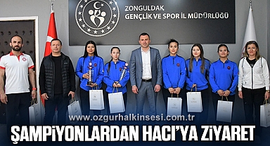 Curling şampiyonlarından il müdürü Hacı’ya ziyaret