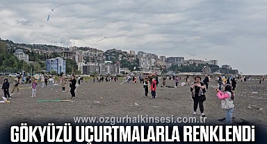 Gökyüzü uçurtmalarla renklendi