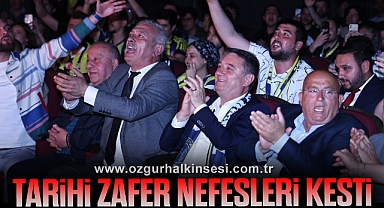 Sinema Salonu'nda Şampiyonluk Coşkusu