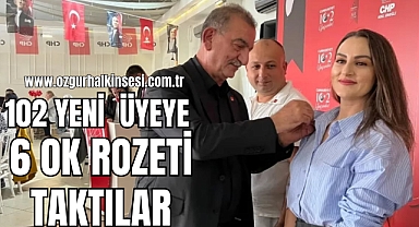 102 YENİ ÜYEYE 6 OK ROZETİ TAKTILAR