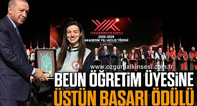 BEUN Öğretim Üyesine Üstün Başarı Ödülü