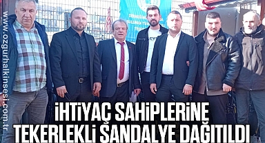 İhtiyaç Sahiplerine Tekerlekli Sandalye Dağıtıldı