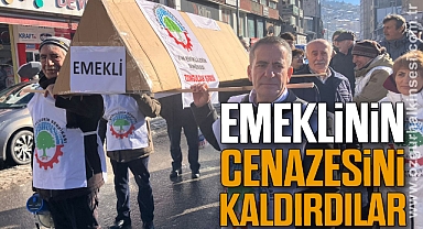 EMEKLİNİN CENAZESİNİ KALDIRDILAR