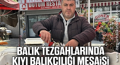 Balık tezgahlarında kıyı balıkçılığı mesaisi