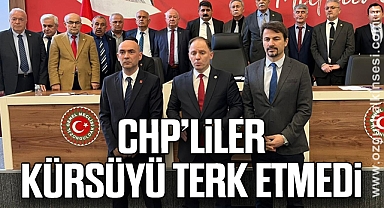 CHP'liler Kürsüyü Terk Etmedi