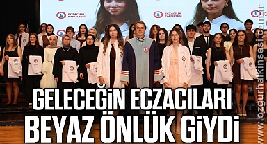 Geleceğin eczacıları beyaz önlük giydi