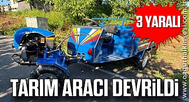 Tarım aracı devrildi: 3 yaralı