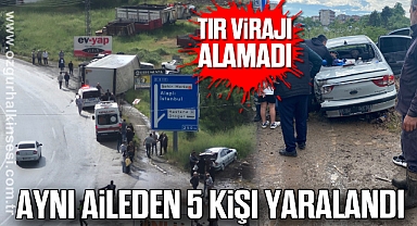 Tır virajı alamadı: Aynı aileden 5 kişi yaralandı